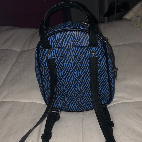 Backpack (small) - Picture 2 of 2